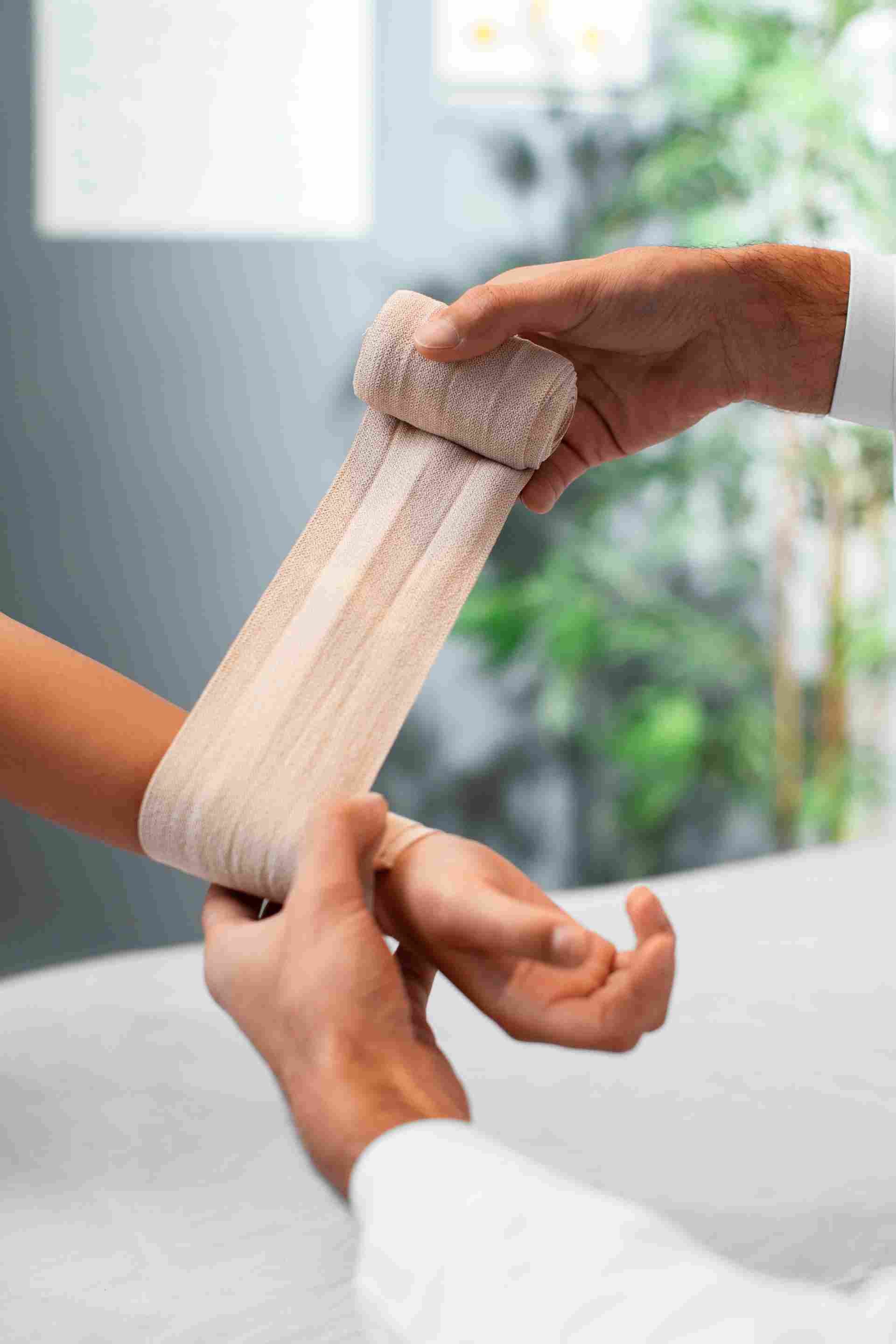 (Colles’ Fracture): عندما تصبح اليد خط الدفاع الأول أمام السقوط الرياضي 